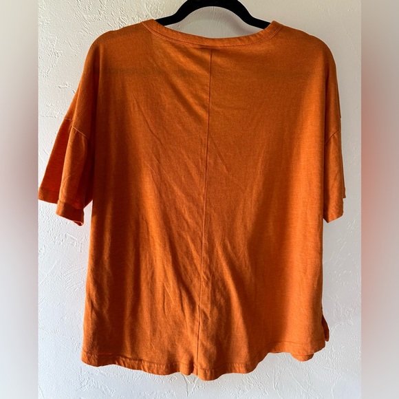 UG Apparel Womens Texas Longhorns T Shirt Sz L Orange GUC - Picture 5 of 8